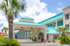Отель Days Inn by Wyndham Gulfport  Галфпорт